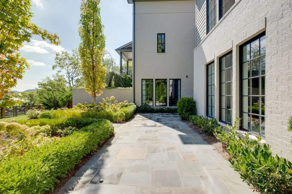 4523 Wayland Drive Nashville TN 37215