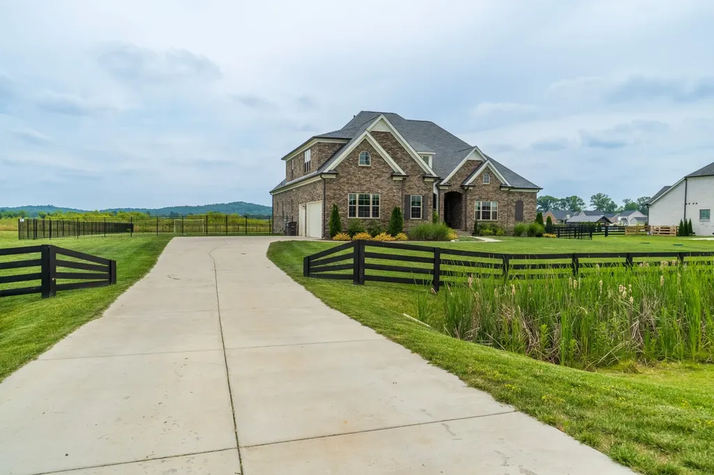 15425 Highway 99 Eagleville TN 37060