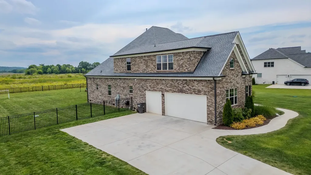 15425 Highway 99 Eagleville TN 37060