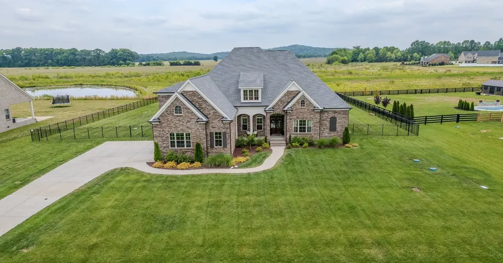 15425 Highway 99 Eagleville TN 37060