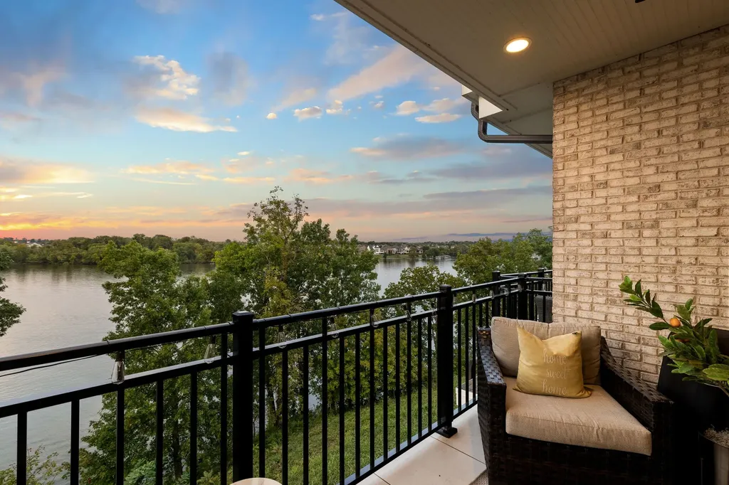 1024 Club View Drive Gallatin TN 37066