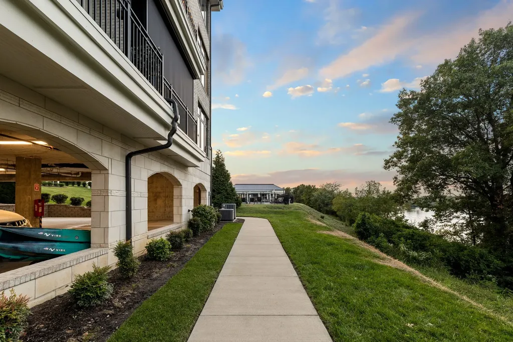 1024 Club View Drive Gallatin TN 37066