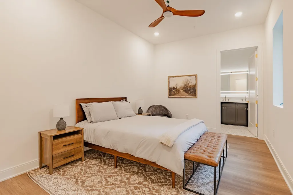3509 Charlotte Ave, W Nashville TN 37209