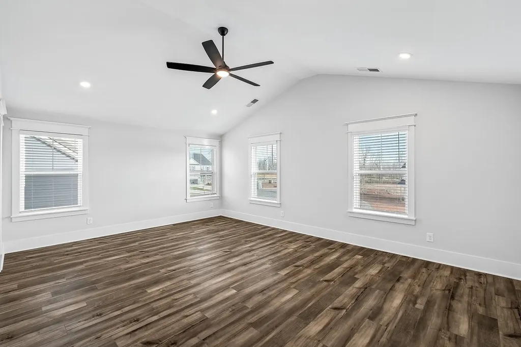 336 Springbrook Boulevard White House TN 37188