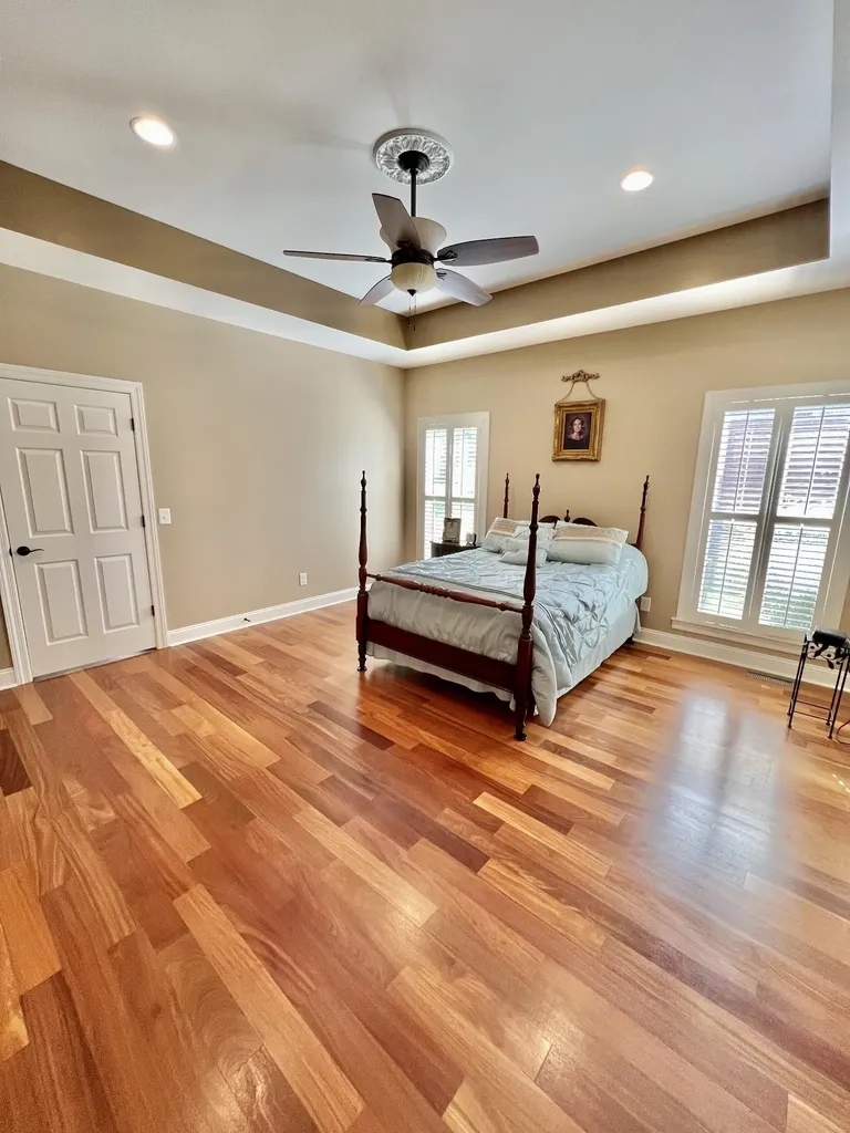 724 Toben Ter, N Lawrenceburg TN 38464