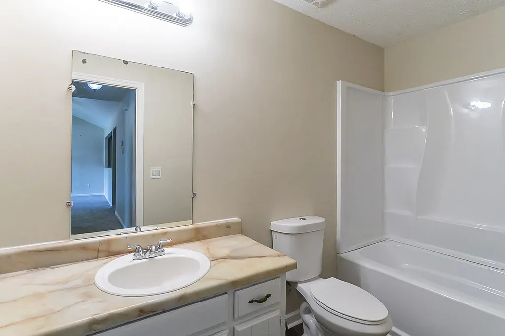 568 Woodcrest Drive La Vergne TN 37086