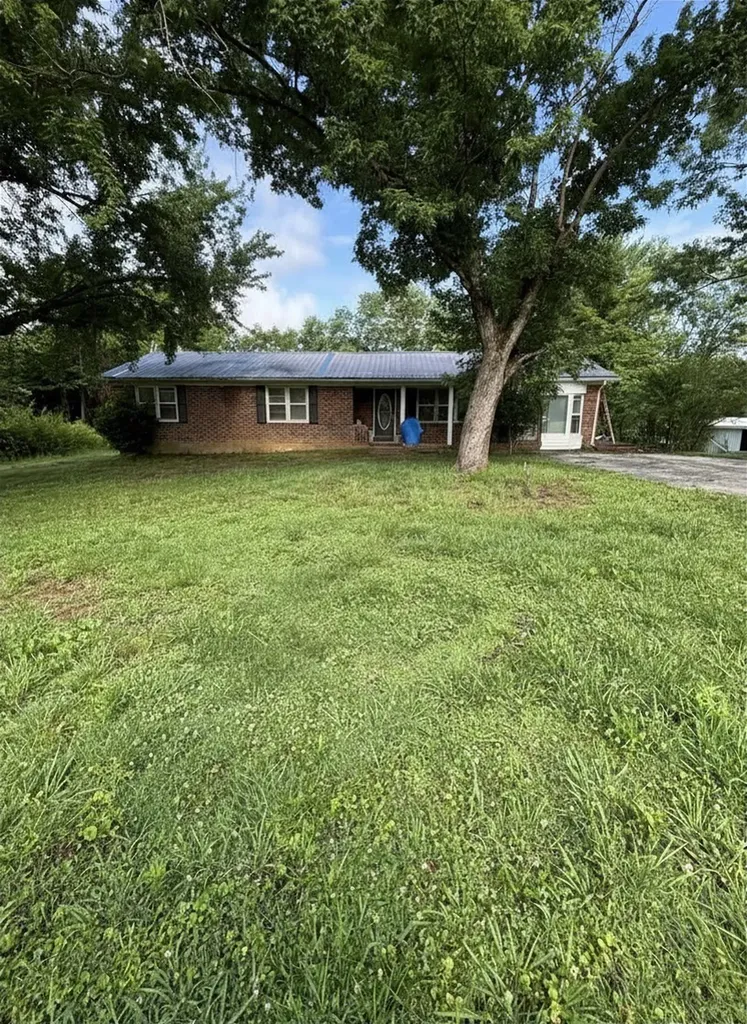 143 Roy Webb Road Mcminnville TN 37110