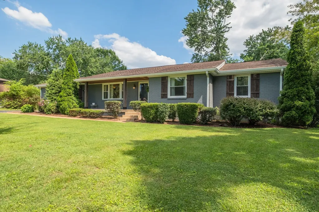 112 Crosby Drive Hendersonville TN 37075