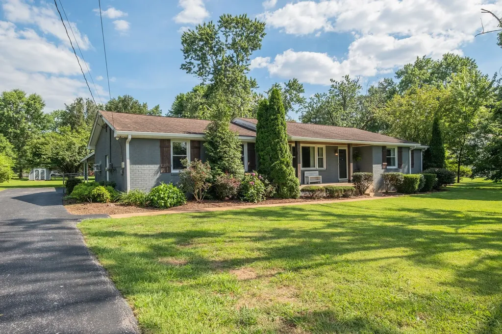112 Crosby Drive Hendersonville TN 37075