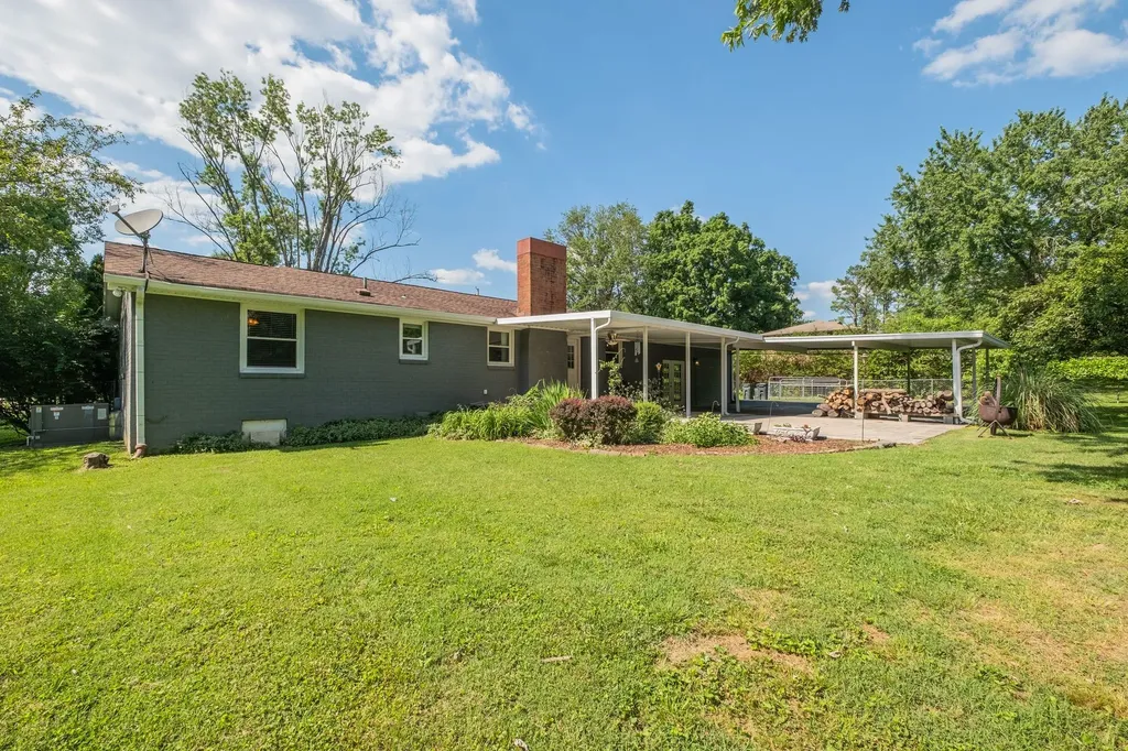 112 Crosby Drive Hendersonville TN 37075