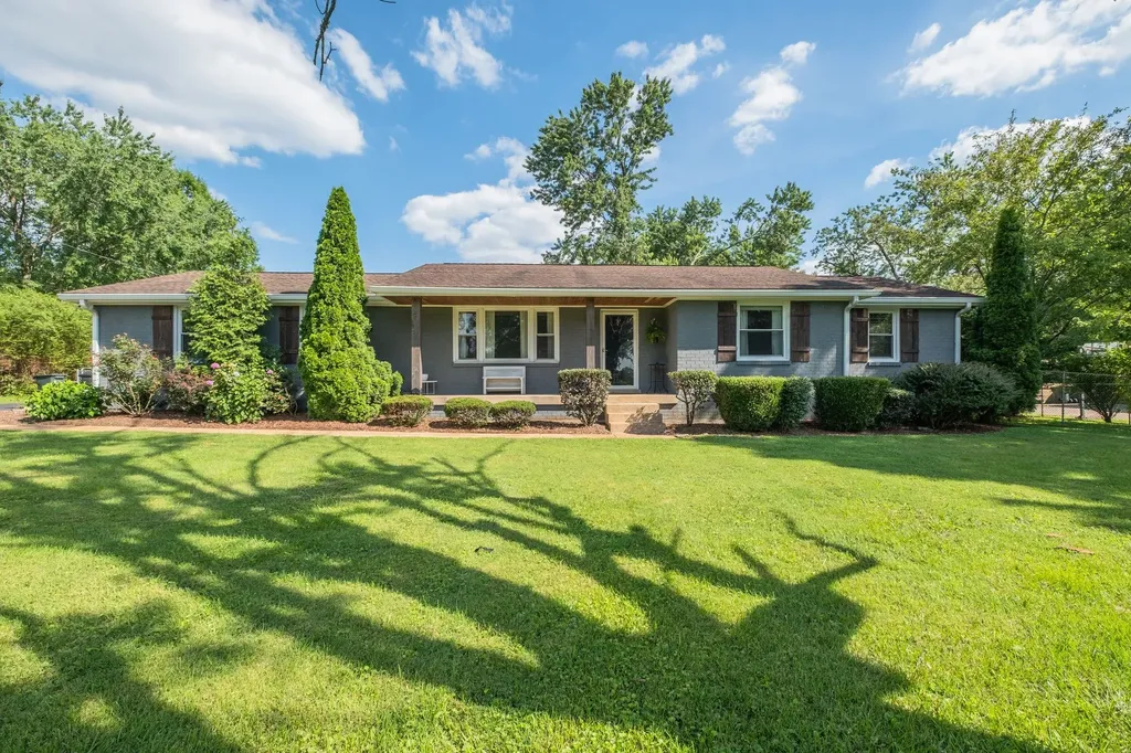 112 Crosby Drive Hendersonville TN 37075