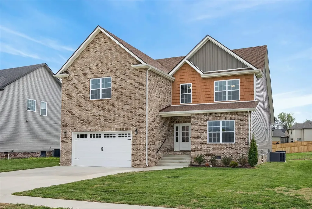2609 Remington Trace Clarksville TN 37043