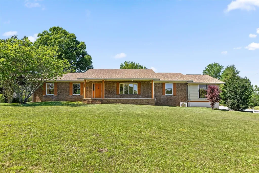 271 Anderson Road Palmer TN 37365