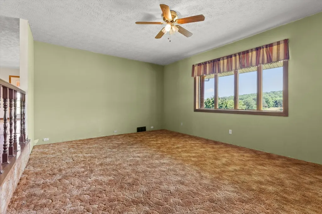 271 Anderson Road Palmer TN 37365