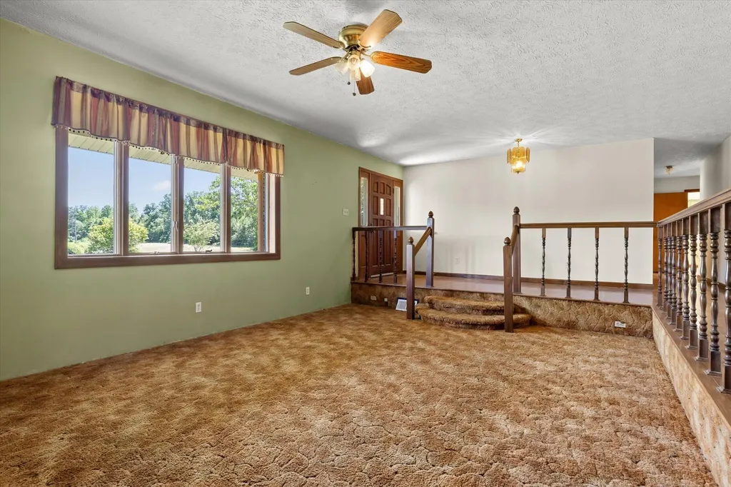 271 Anderson Road Palmer TN 37365