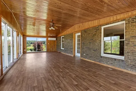 271 Anderson Road Palmer TN 37365