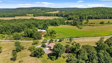 271 Anderson Road Palmer TN 37365