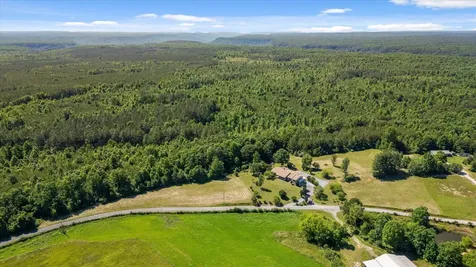 271 Anderson Road Palmer TN 37365