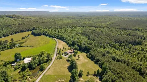 271 Anderson Road Palmer TN 37365