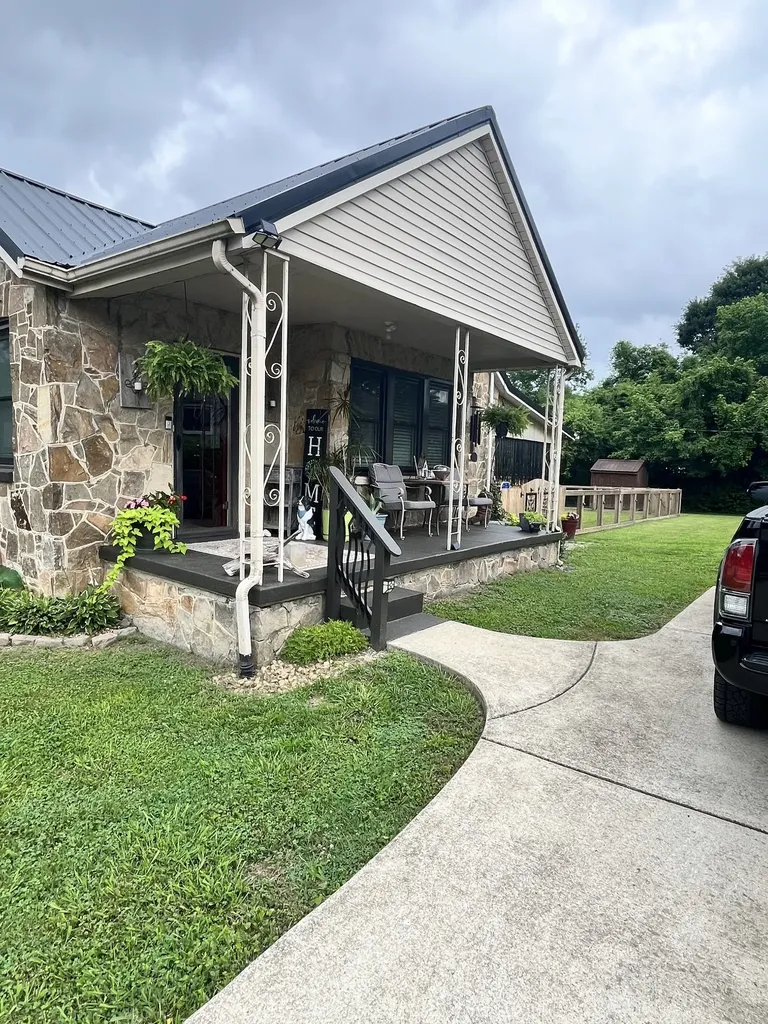 108 Greenwood Street Mount Pleasant TN 38474