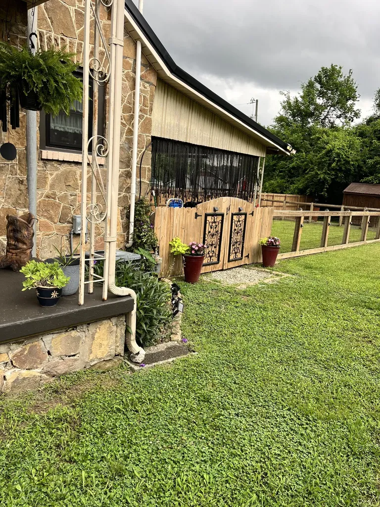 108 Greenwood Street Mount Pleasant TN 38474