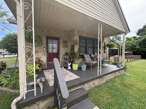 108 Greenwood Street Mount Pleasant TN 38474