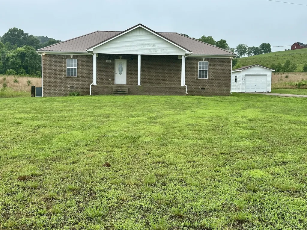 1686 Pleasant Hill Road Prospect TN 38477