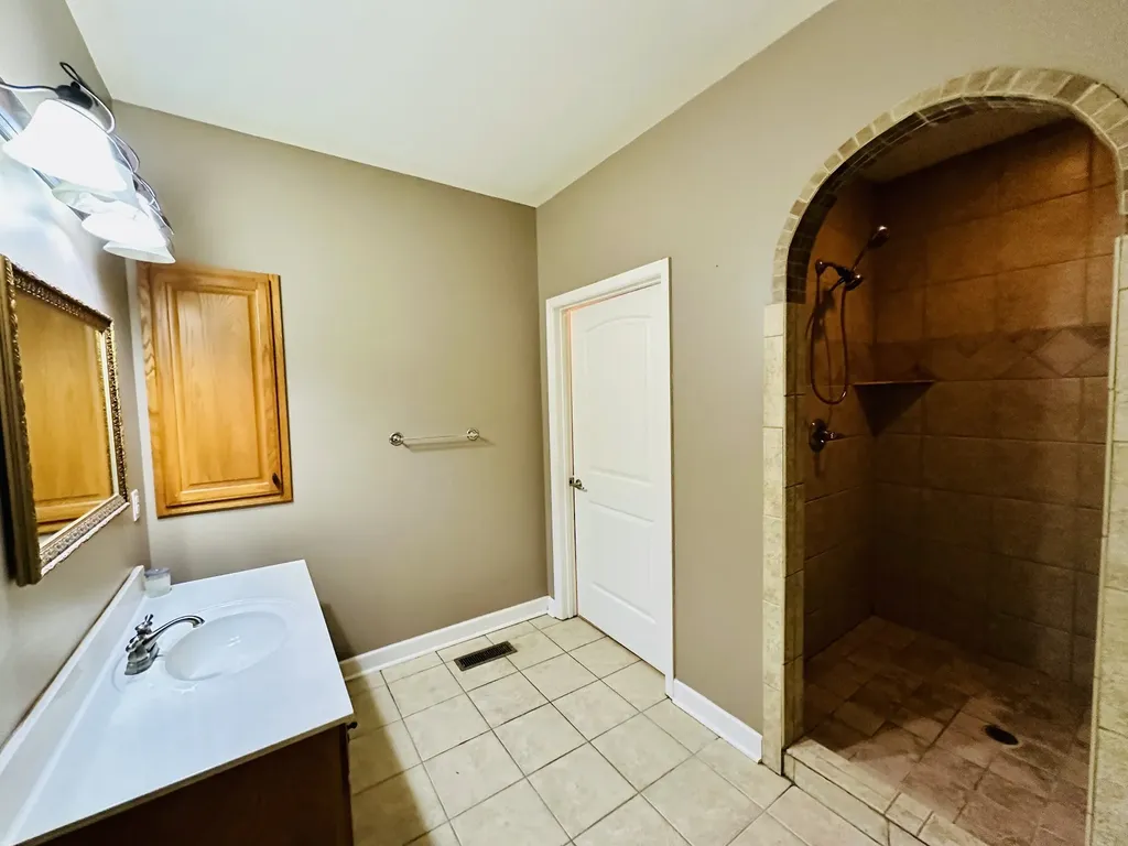1686 Pleasant Hill Road Prospect TN 38477