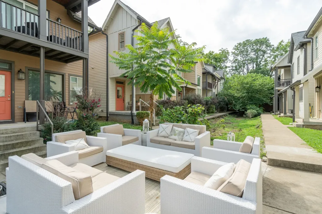 902 Cheatham Place Nashville TN 37208