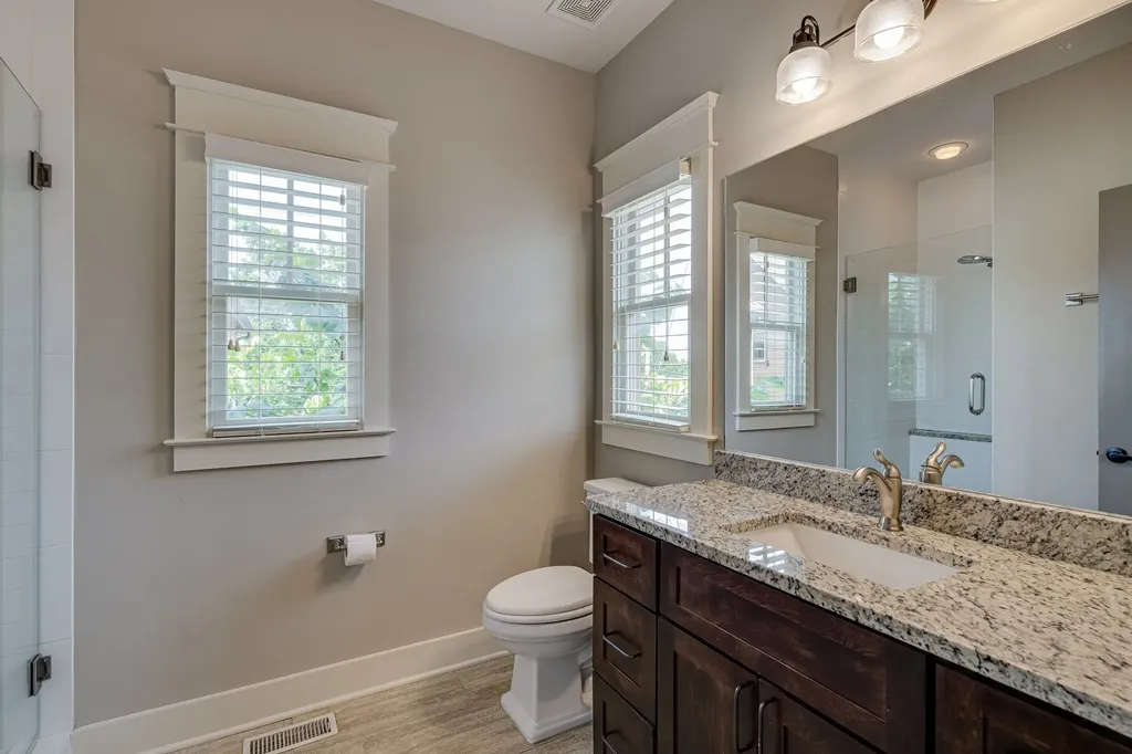 902 Cheatham Place Nashville TN 37208