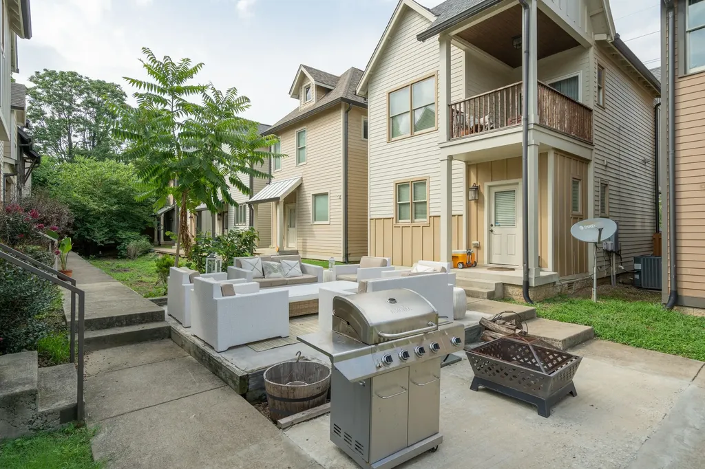 902 Cheatham Place Nashville TN 37208