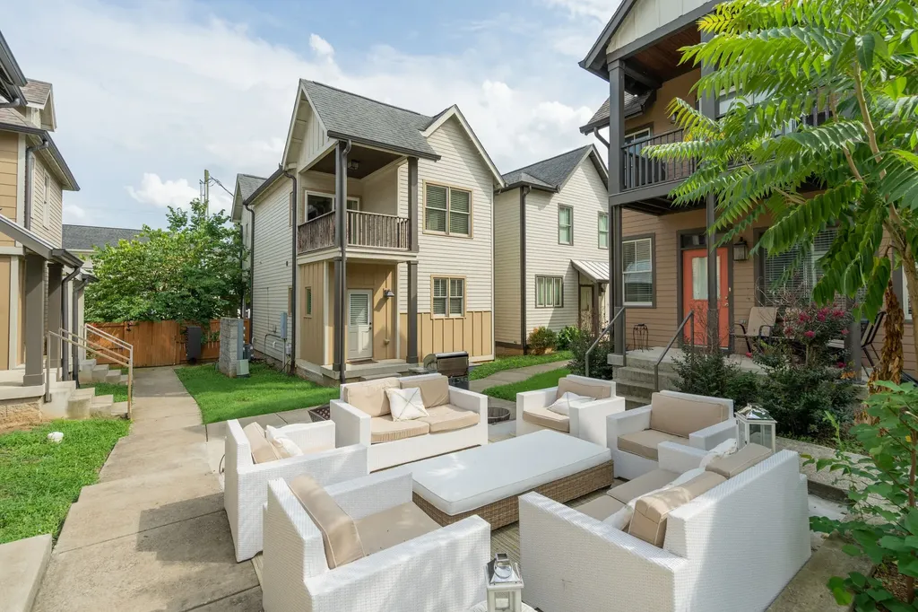 902 Cheatham Place Nashville TN 37208