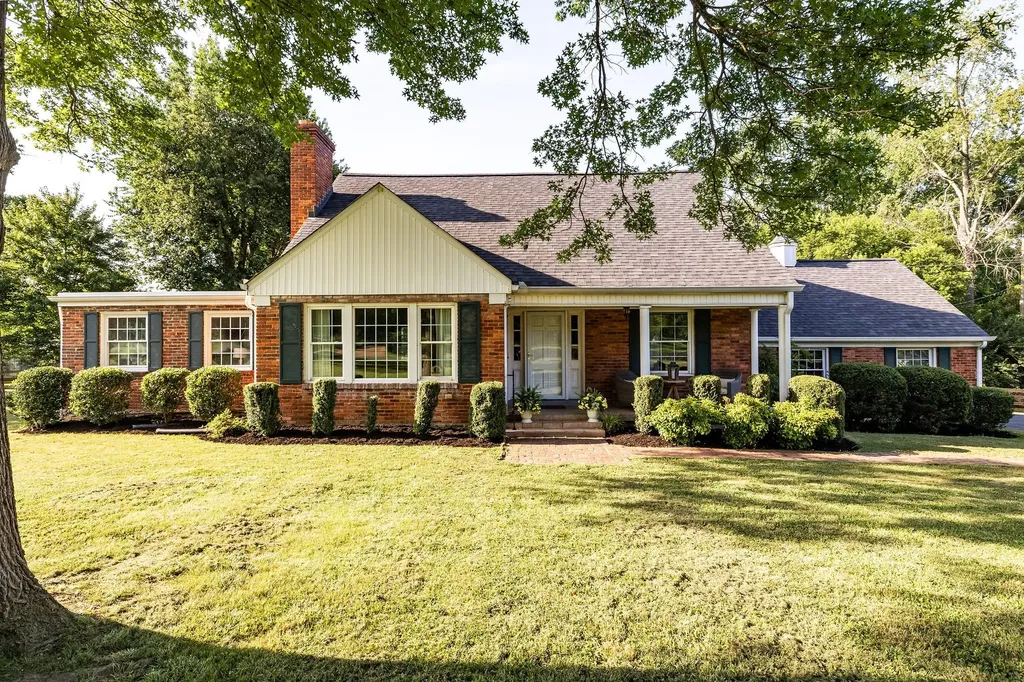 1319 Kenwood Drive Nashville TN 37216