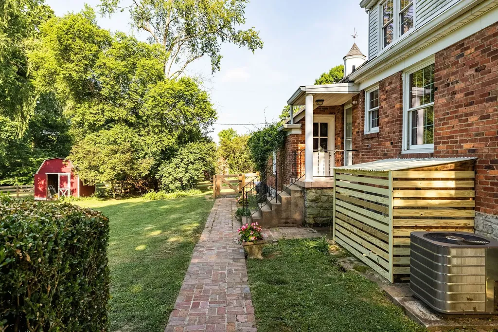 1319 Kenwood Drive Nashville TN 37216