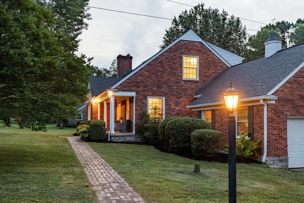 1319 Kenwood Drive Nashville TN 37216