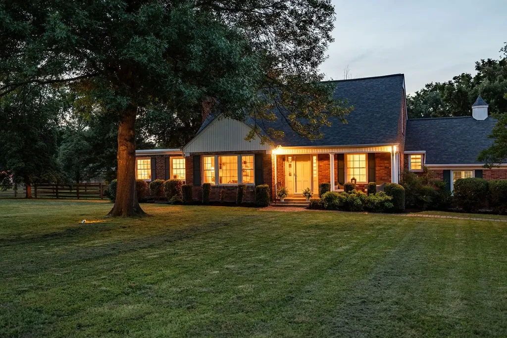 1319 Kenwood Drive Nashville TN 37216