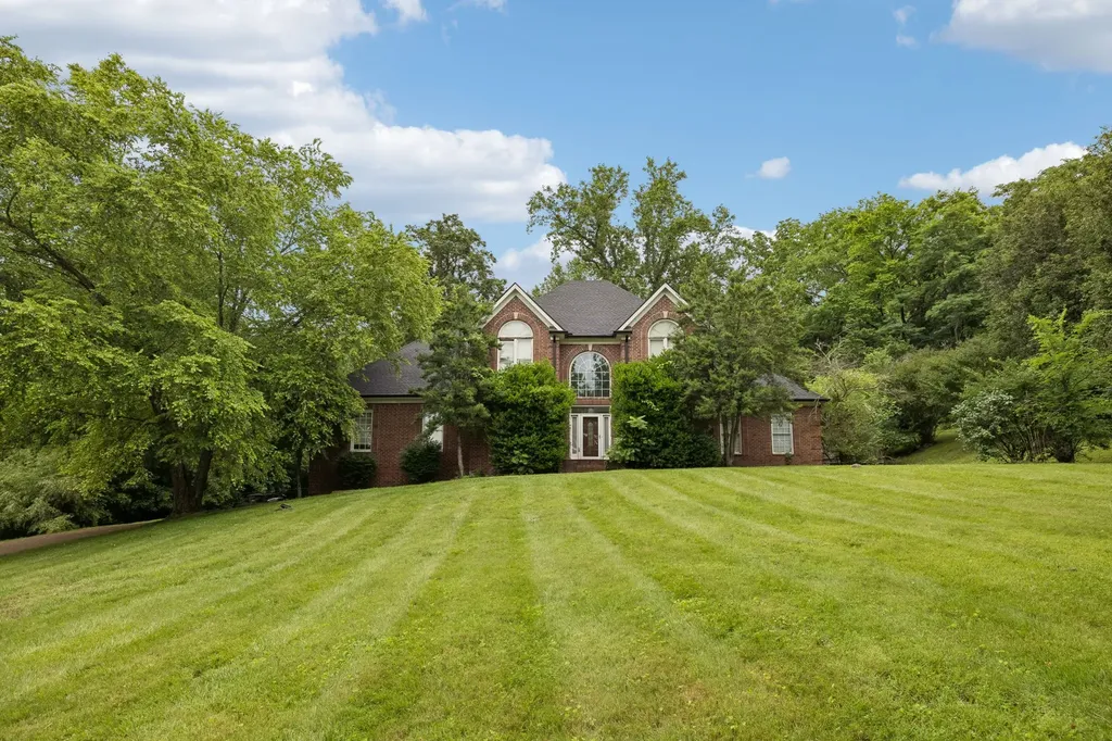 9534 Thoroughbred Way Brentwood TN 37027