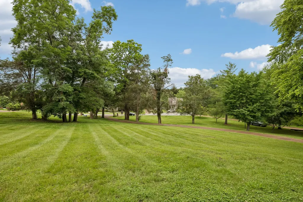 9534 Thoroughbred Way Brentwood TN 37027