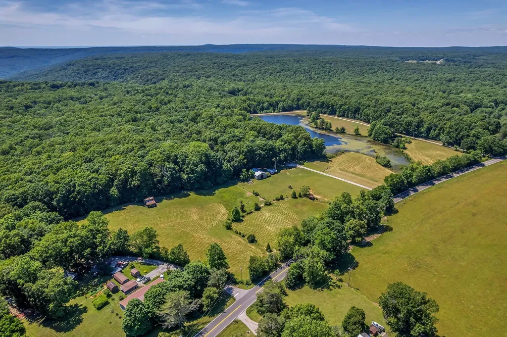 18753 S Pittsburg Mountain Road Sewanee TN 37375