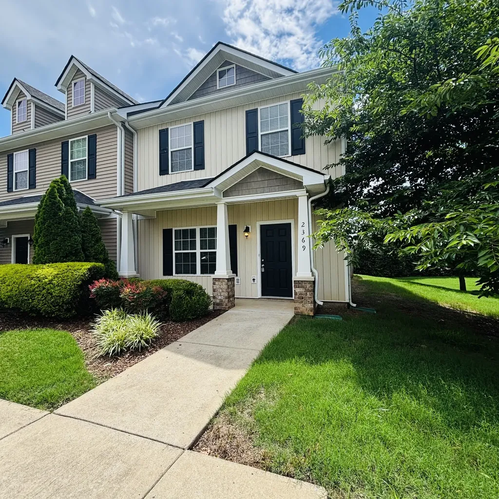 2369 New Holland Circle Murfreesboro TN 37128