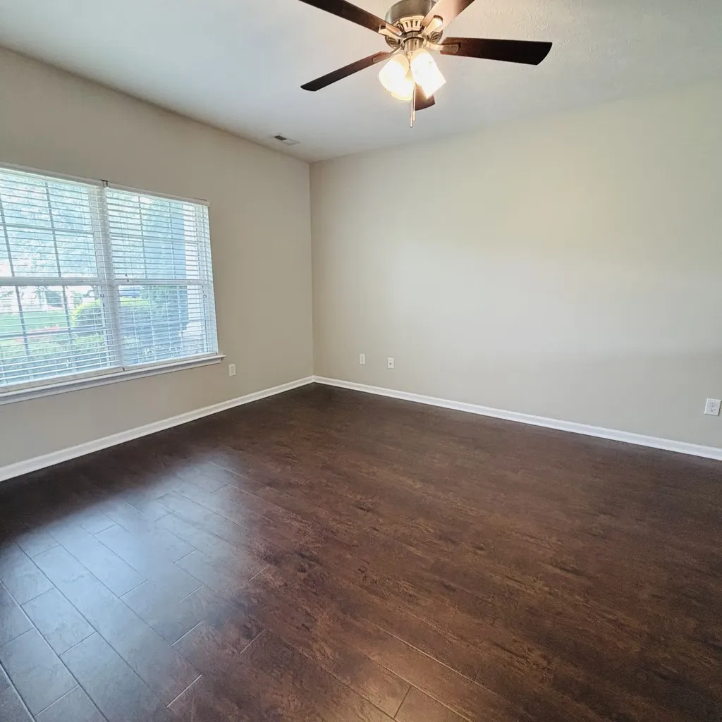 2369 New Holland Circle Murfreesboro TN 37128
