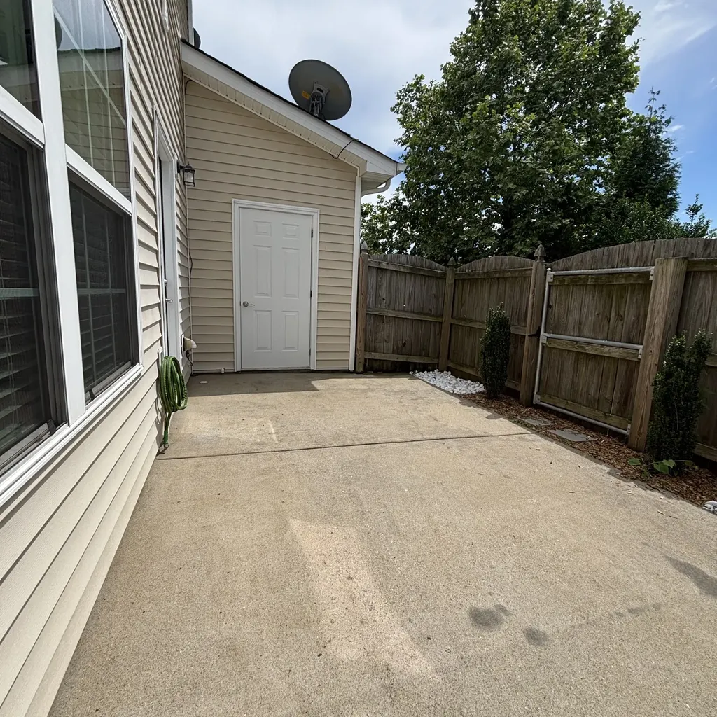 2369 New Holland Circle Murfreesboro TN 37128