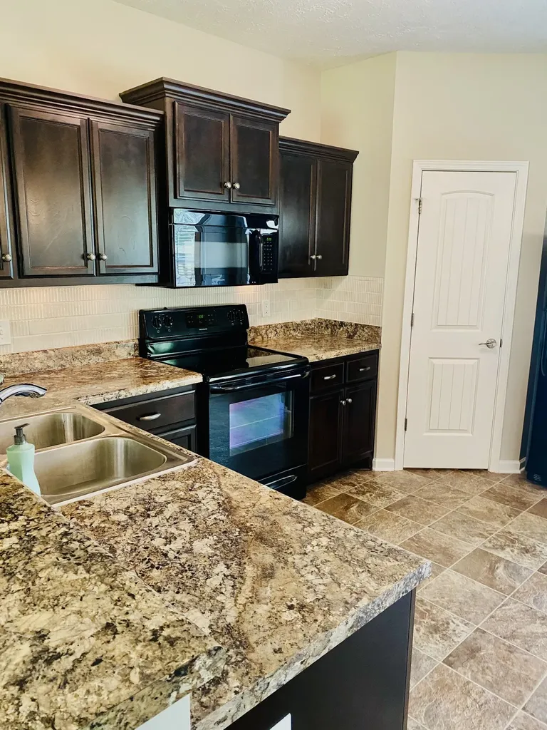 2369 New Holland Circle Murfreesboro TN 37128