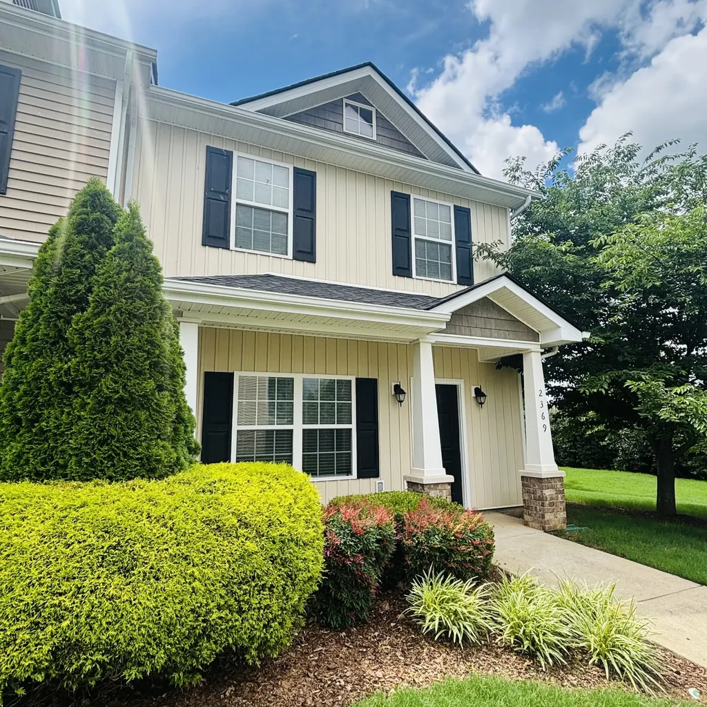 2369 New Holland Circle Murfreesboro TN 37128