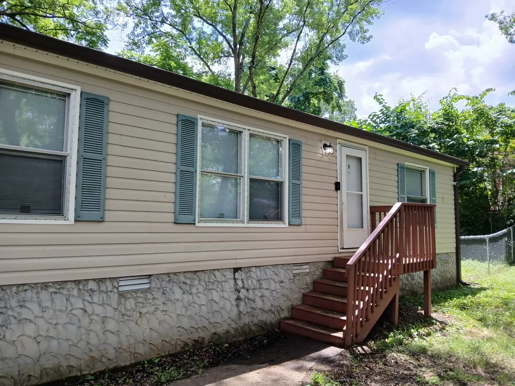 212 Mills Drive Clarksville TN 37042