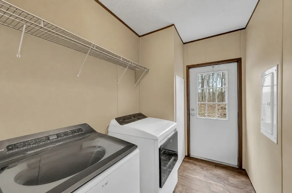 6126 Calvin Potts Road Primm Springs TN 38476