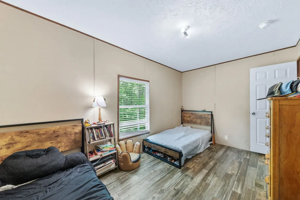 6126 Calvin Potts Road Primm Springs TN 38476