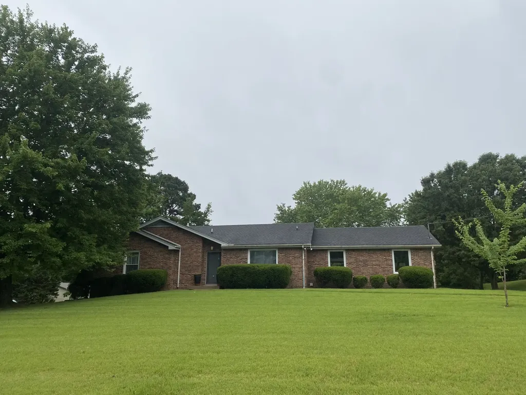 3056 Williamsburg Road Clarksville TN 37043