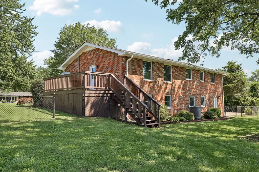 114 Allen Drive Hendersonville TN 37075