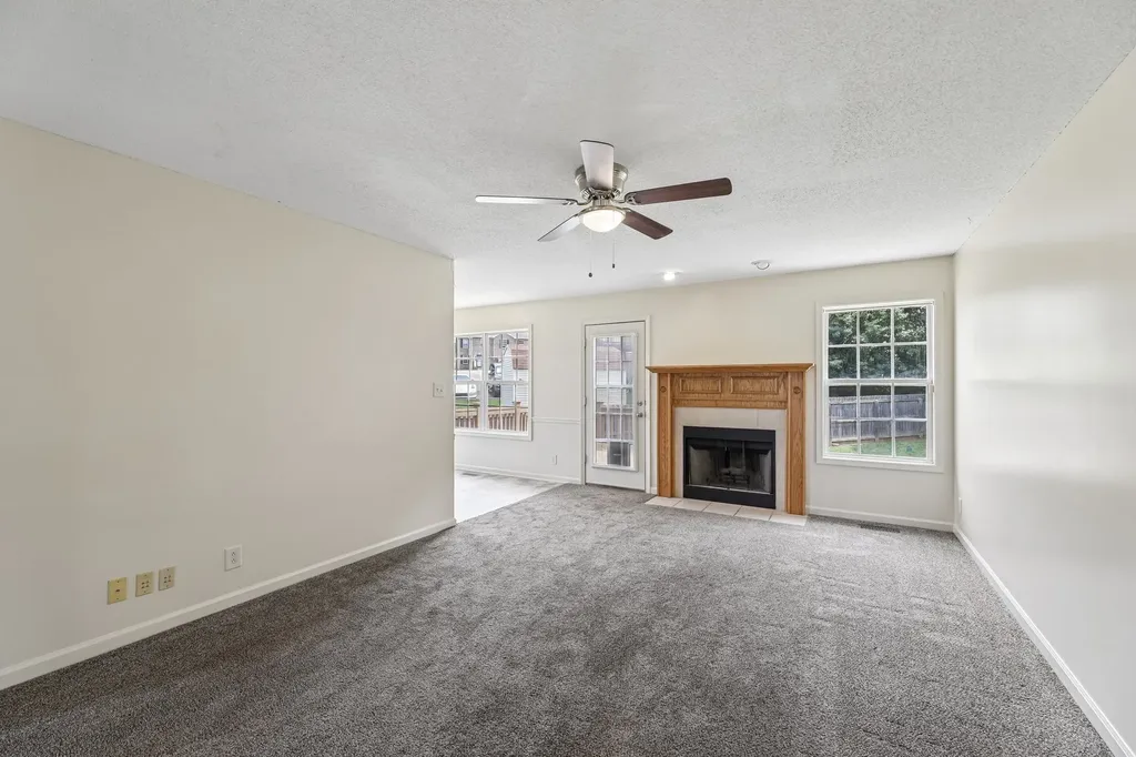 1045 Wisteria Court Clarksville TN 37040